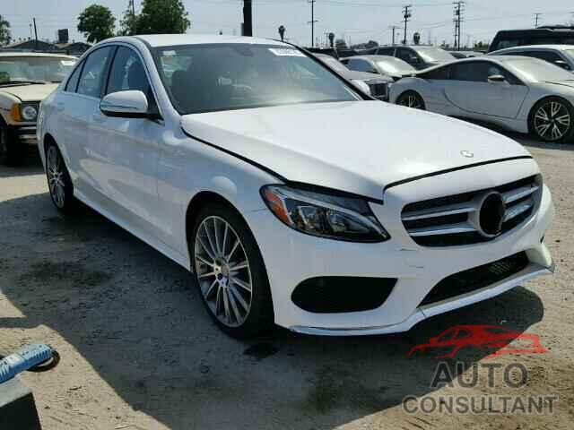 MERCEDES-BENZ C300 2015 - 55SWF4KB0FU015573