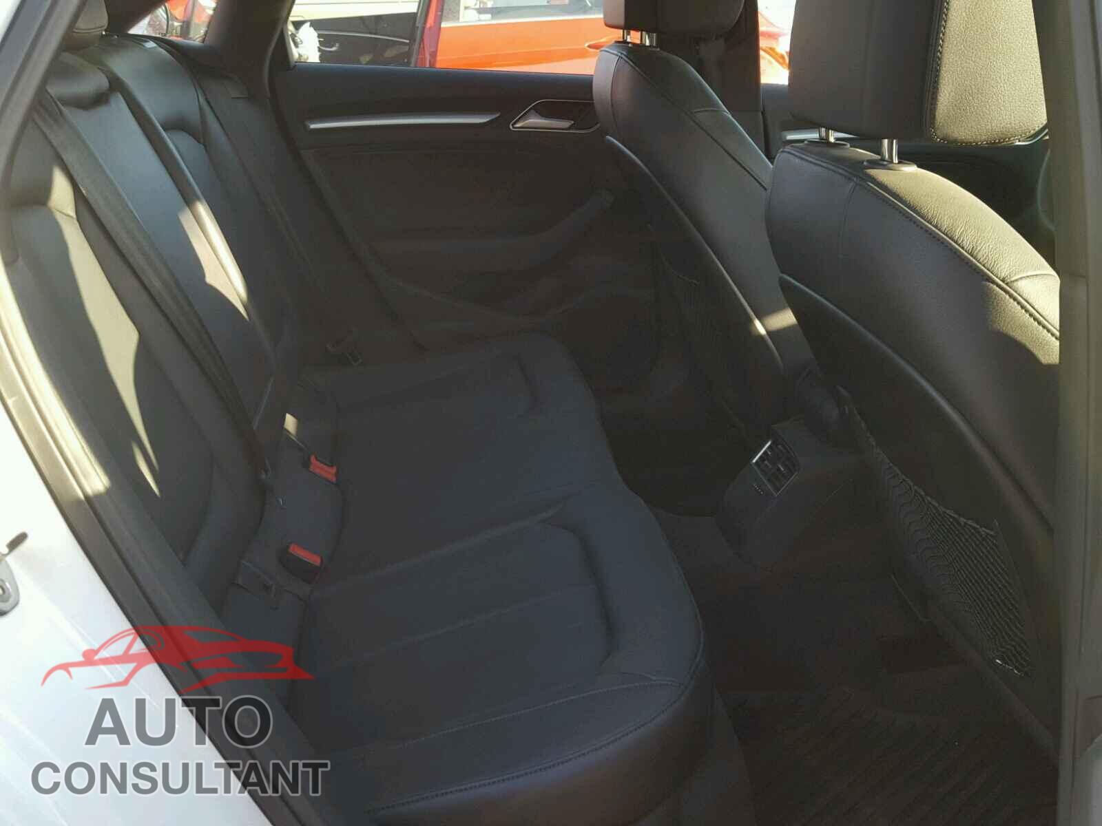 AUDI A3 2016 - WAUA7GFF7G1024298