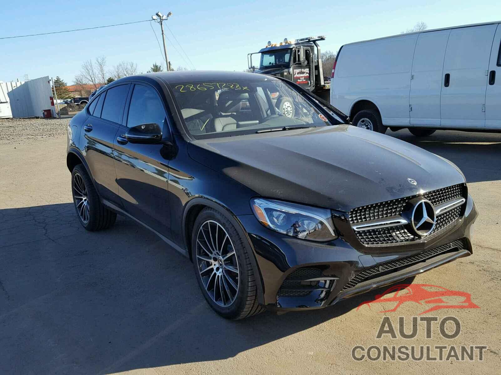 MERCEDES-BENZ GLC300 2018 - WDC0J4KB5JF415584