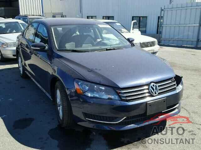 VOLKSWAGEN PASSAT 2015 - 1VWAT7A38FC001981
