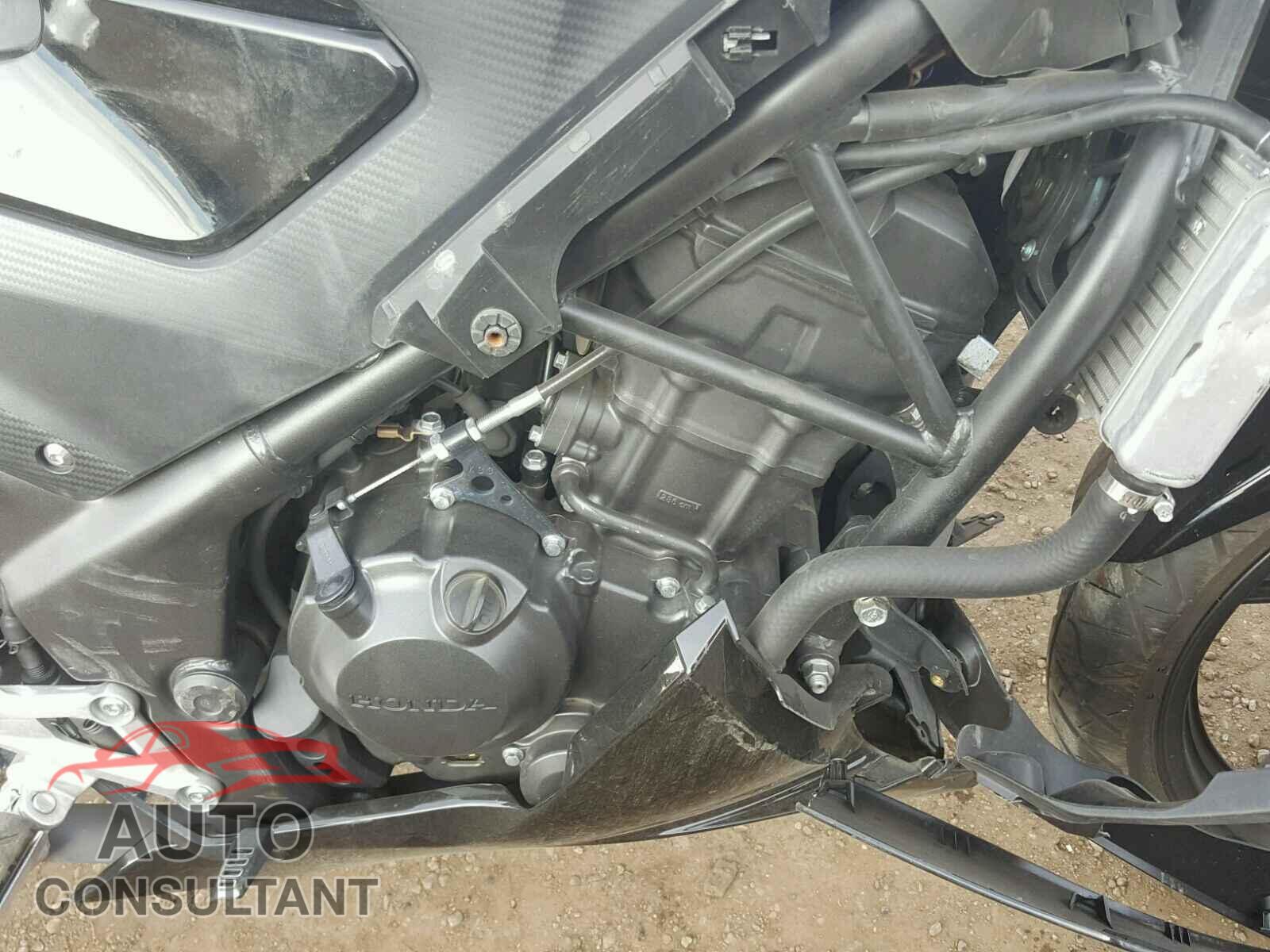 HONDA CBR CYCLE 2015 - MLHNC5103F5101325
