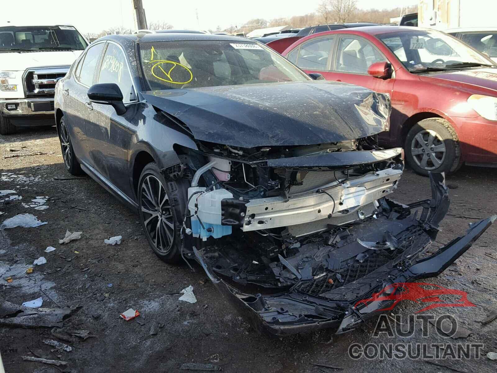 TOYOTA CAMRY 2018 - JTNB11HK6J3012554
