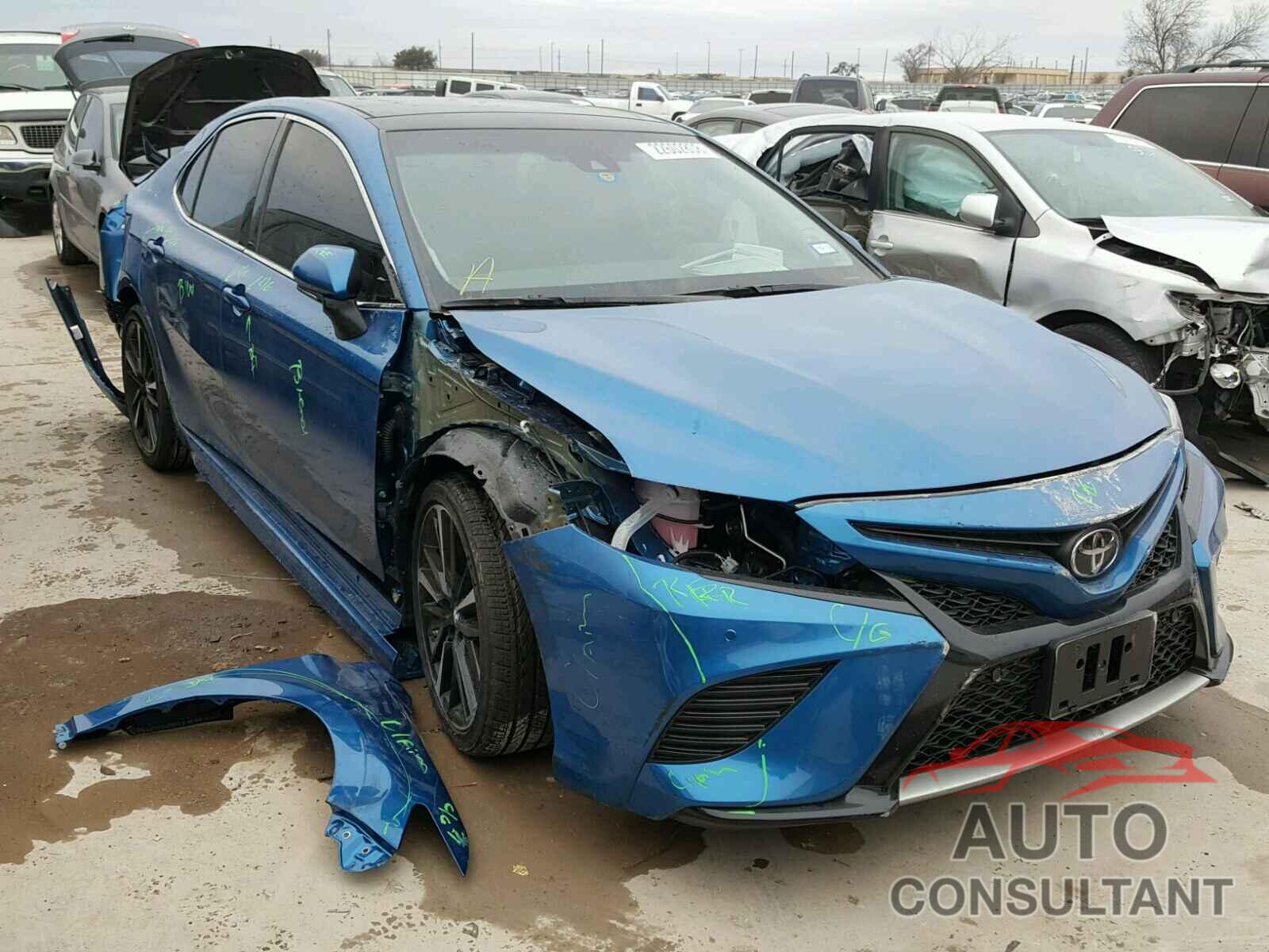TOYOTA CAMRY 2018 - 4T1BZ1HK5JU008045