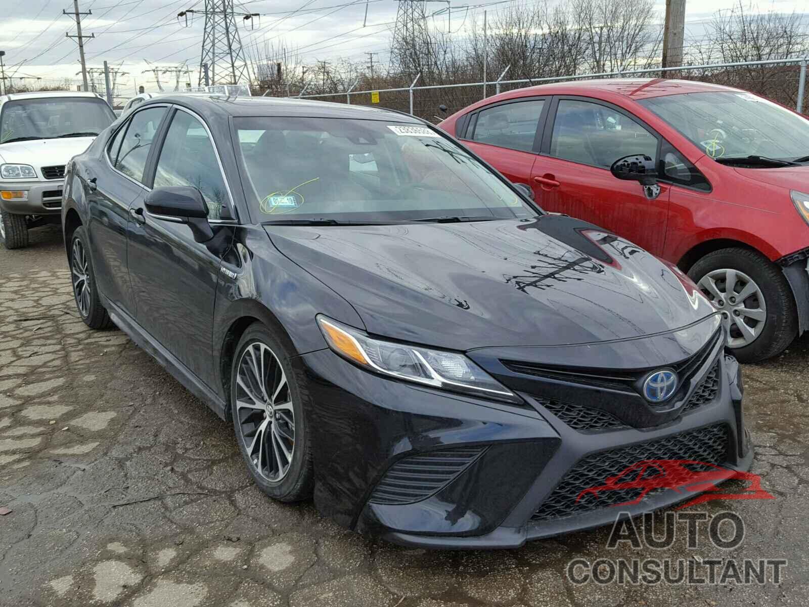 TOYOTA CAMRY 2018 - 4T1B21HK2JU502447