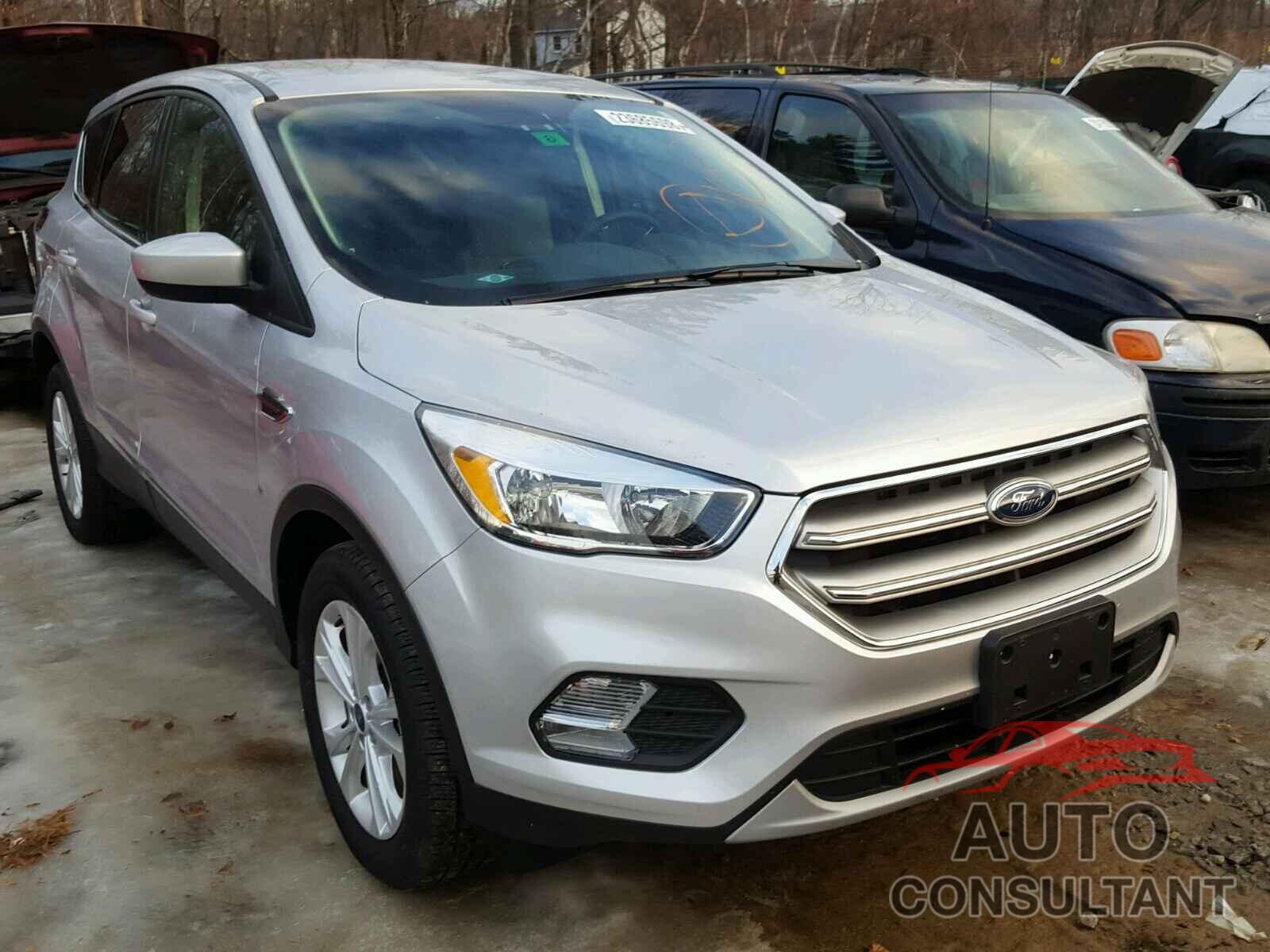 FORD ESCAPE 2017 - 1FMCU9GD0HUB71149