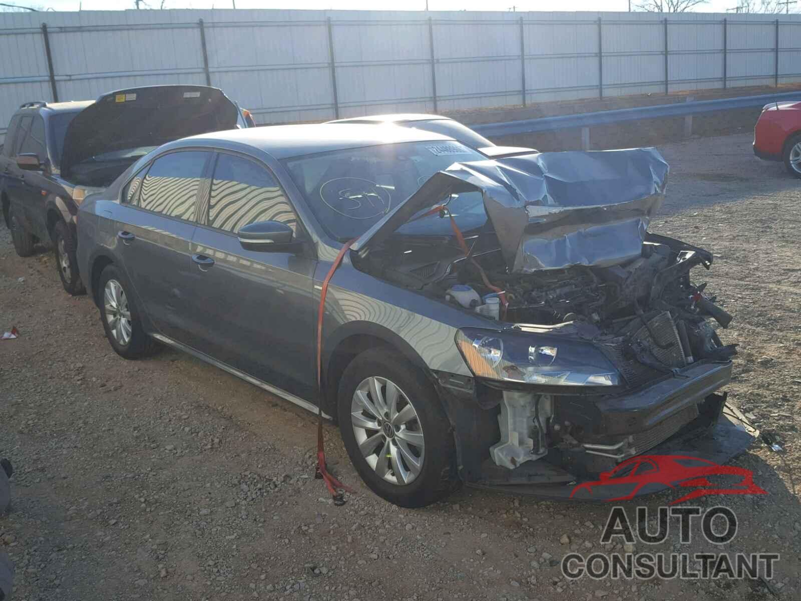 VOLKSWAGEN PASSAT 2015 - 1VWAT7A34FC058663