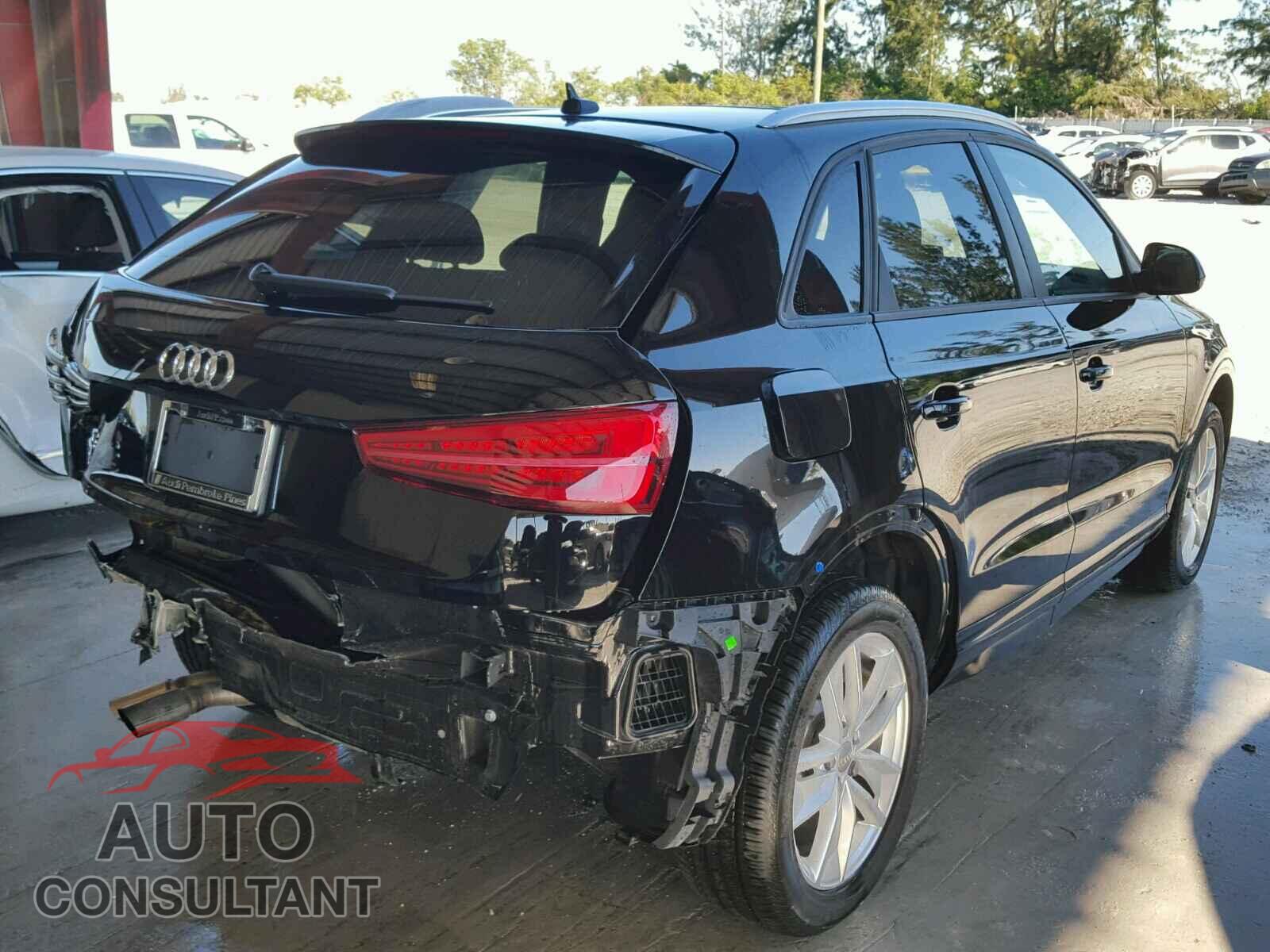 AUDI Q3 2017 - WA1BCCFS6HR010463
