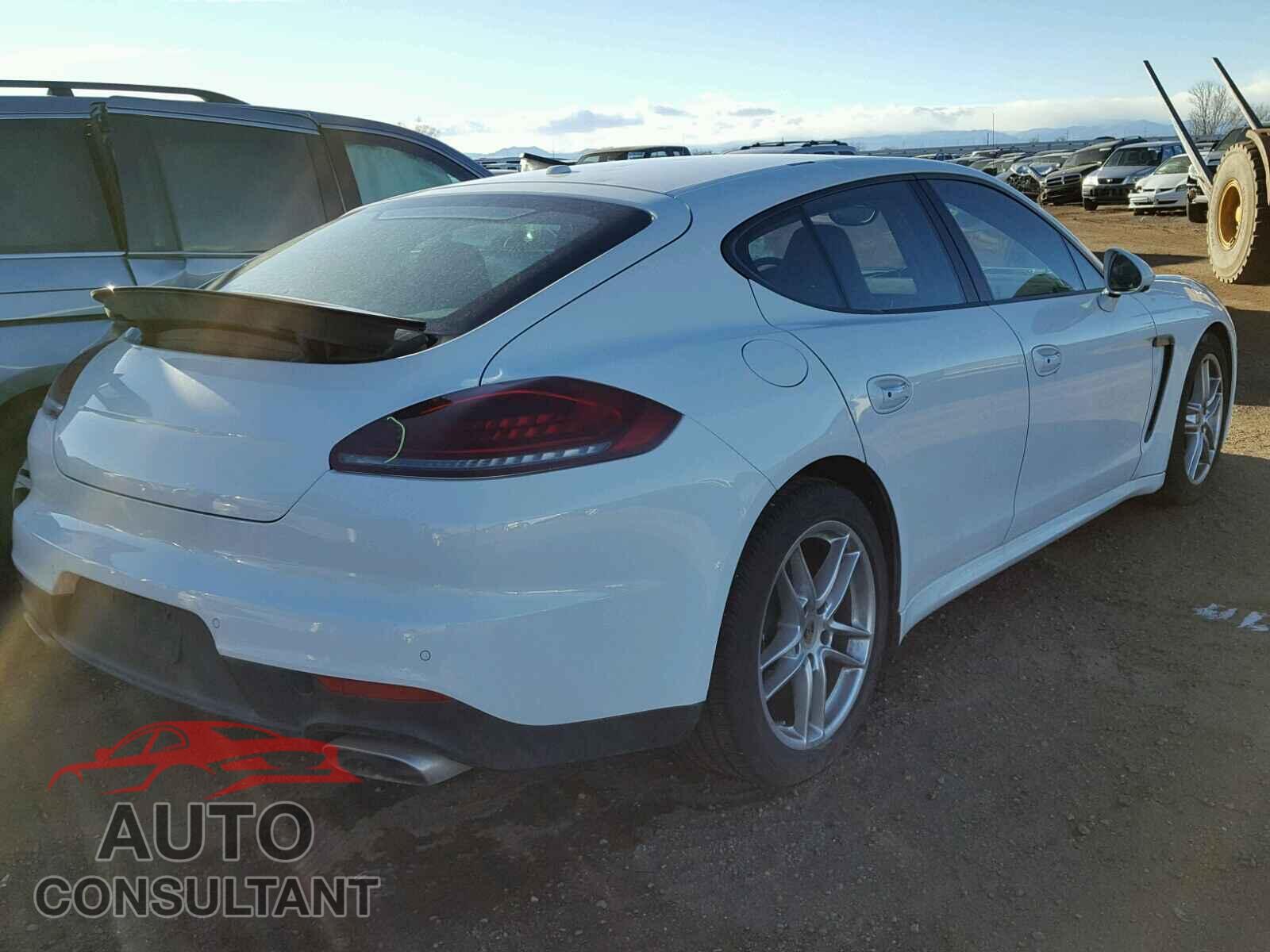 PORSCHE PANAMERA 2015 - WP0AA2A79FL004595