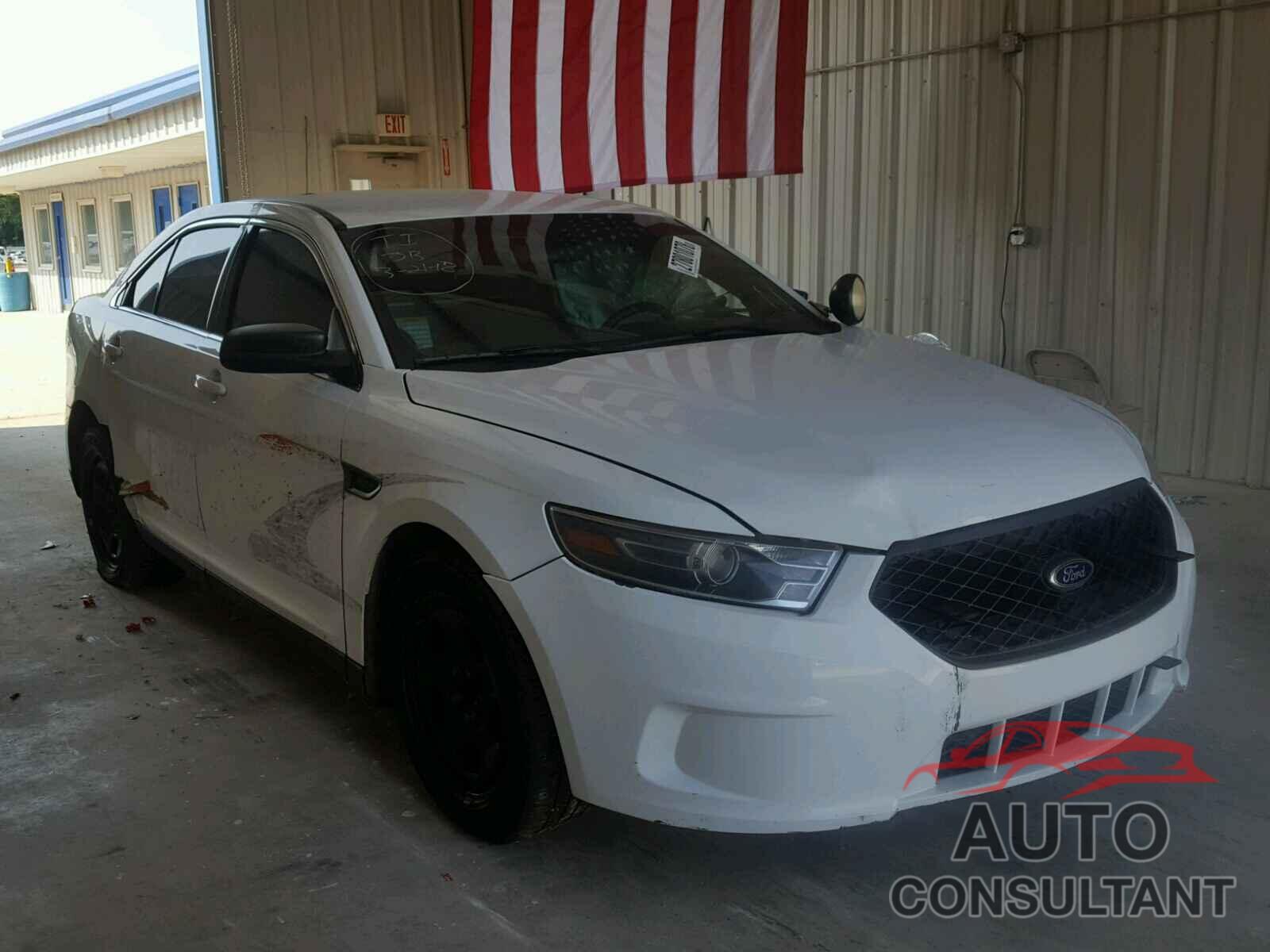 FORD TAURUS 2015 - 1FAHP2MK9FG109312