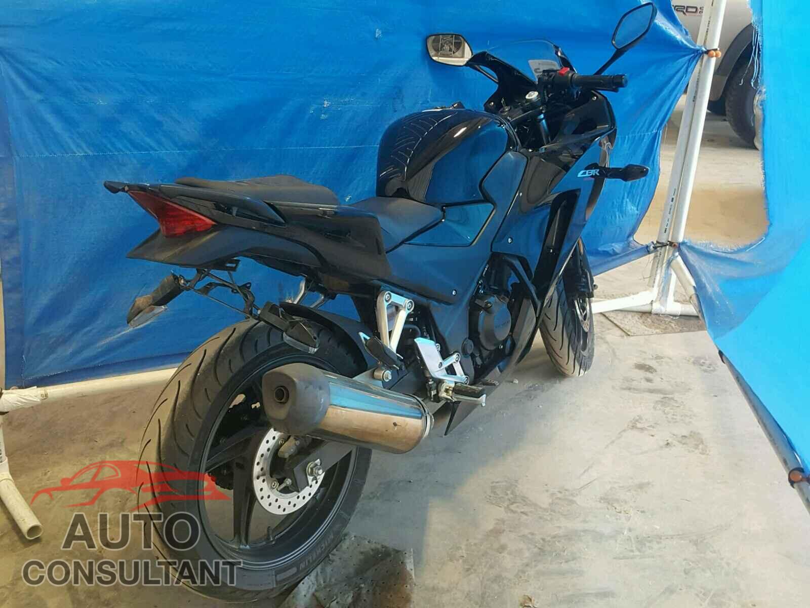 HONDA CBR CYCLE 2015 - MLHNC5106F5100122