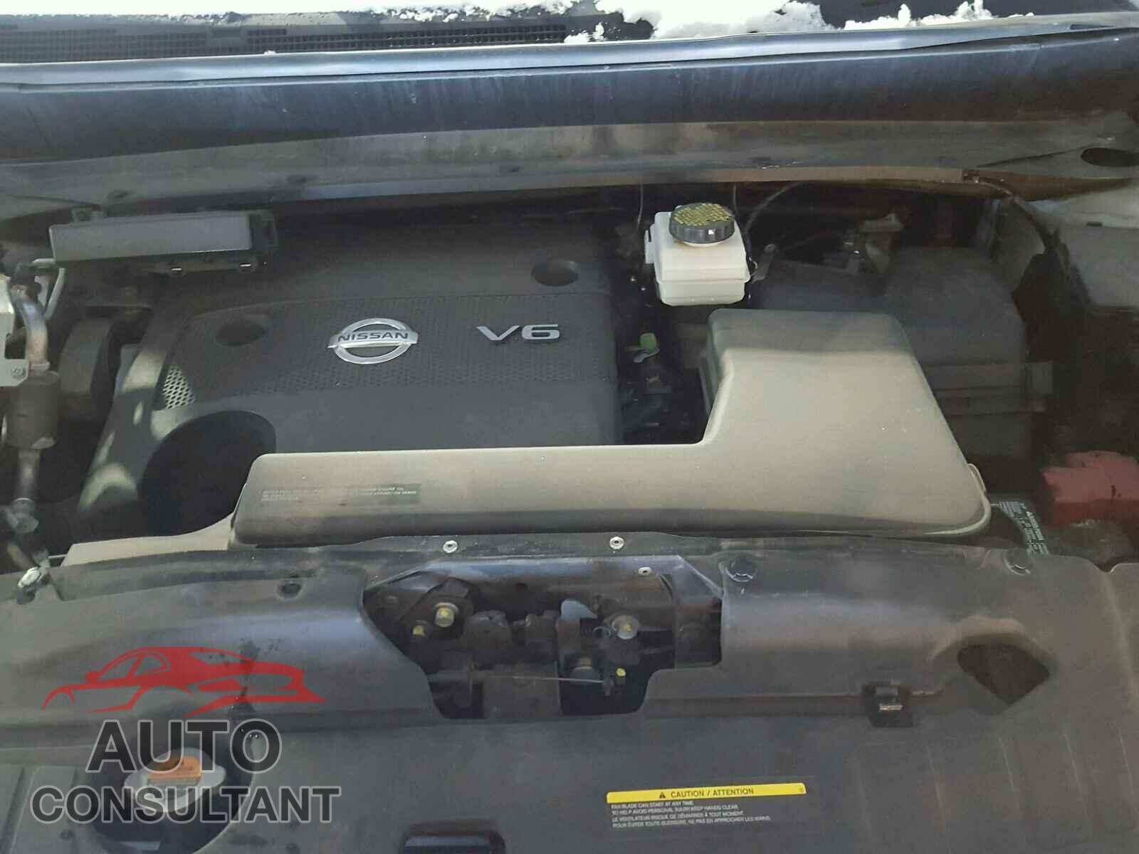 NISSAN PATHFINDER 2015 - 5N1AR2MM7FC719588