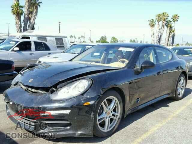 PORSCHE PANAMERA 2015 - WP0AA2A74FL002026