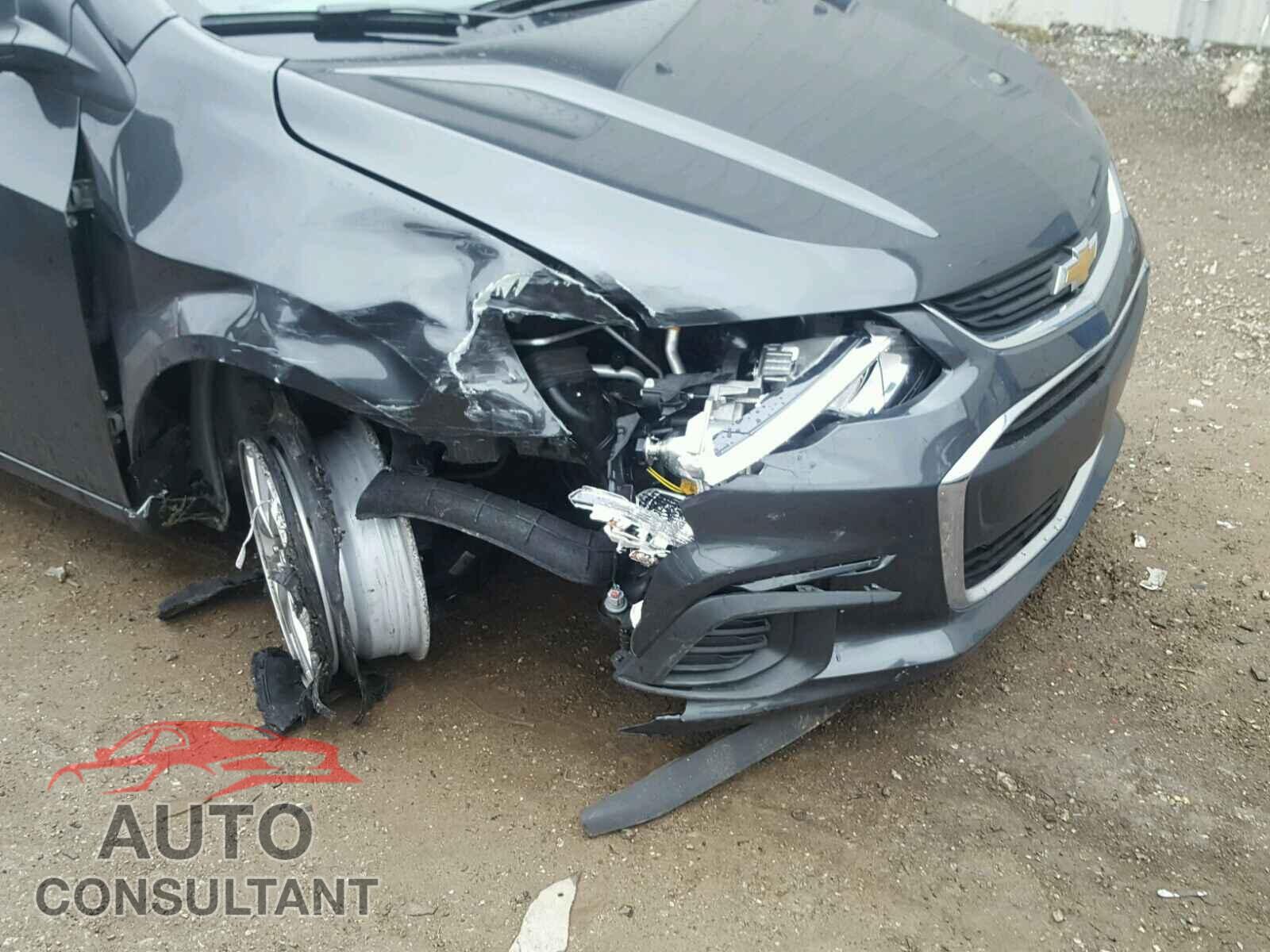 CHEVROLET SONIC 2017 - 1G1JD5SH6H4112467