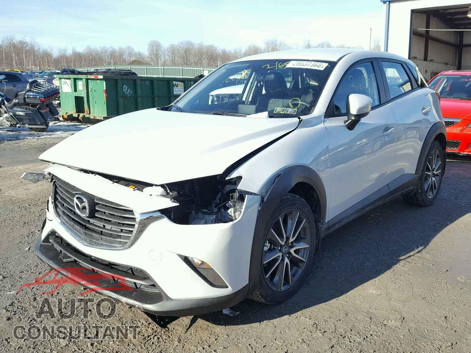 MAZDA CX-3 2017 - JM1DKFC76H0173623
