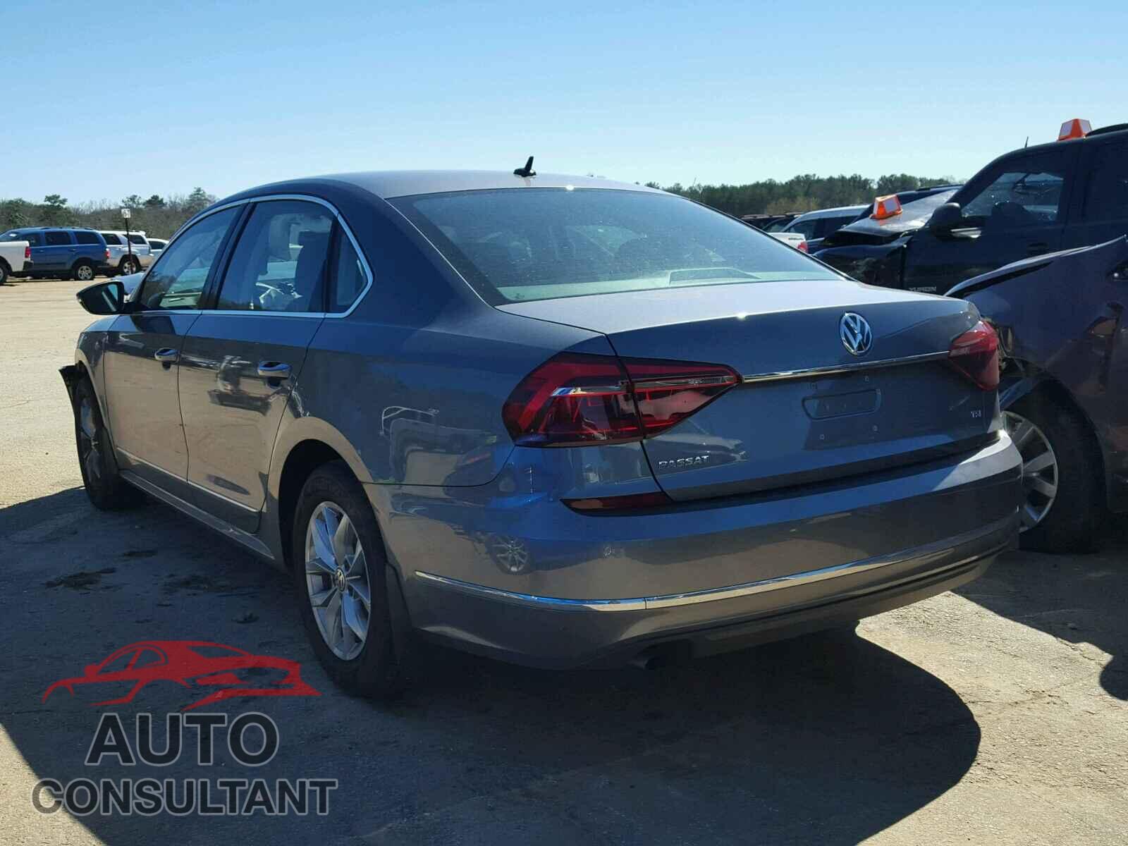 VOLKSWAGEN PASSAT 2017 - 1VWAT7A30HC068237