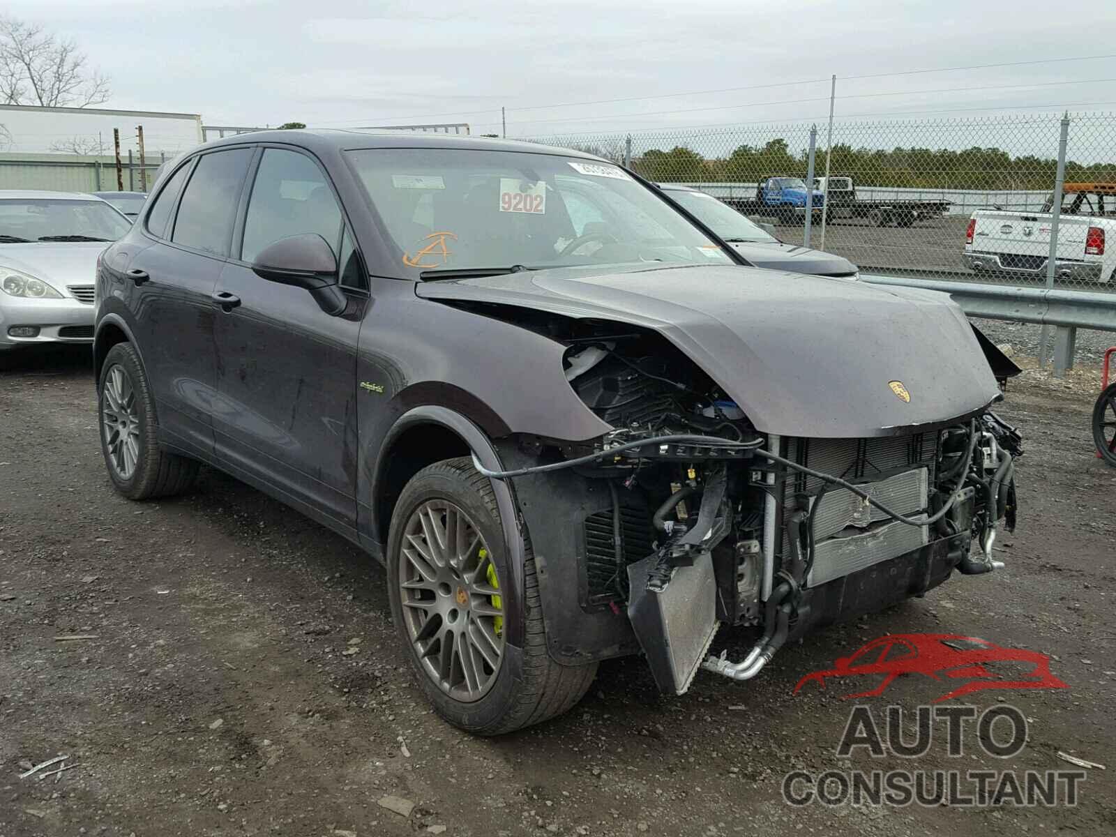 PORSCHE CAYENNE 2017 - WP1AE2A26HLA71360