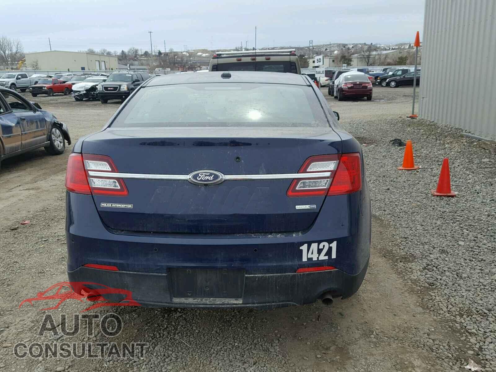 FORD TAURUS 2015 - 1FAHP2MK4FG132142