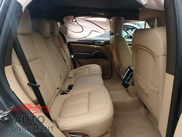 PORSCHE CAYENNE 2015 - WP1AB2A20FLA60067
