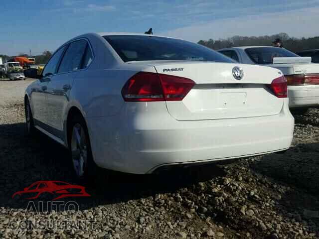 VOLKSWAGEN PASSAT 2015 - 1VWAT7A36FC102159