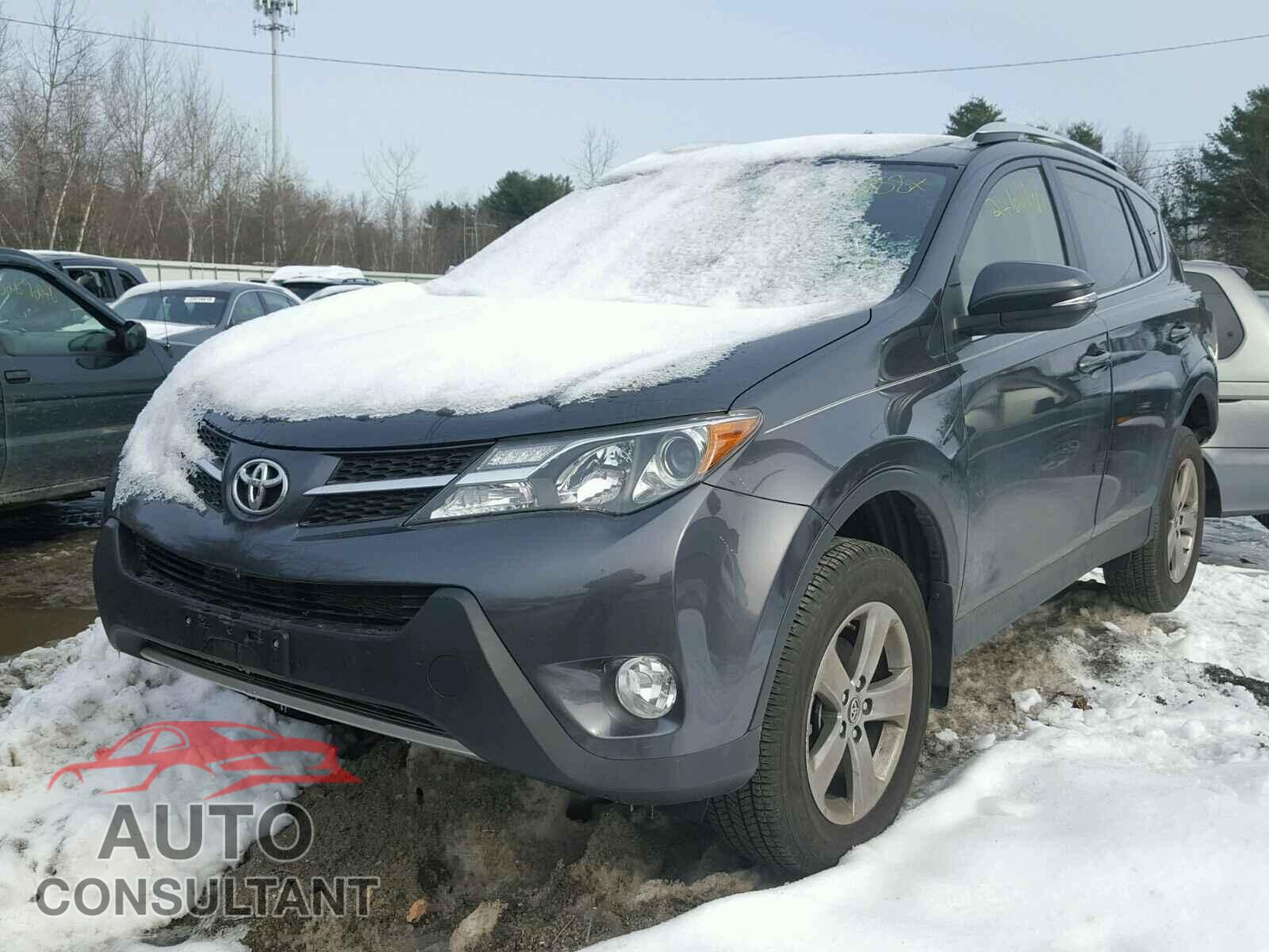 TOYOTA RAV4 2015 - JTMRFREV3FD113313