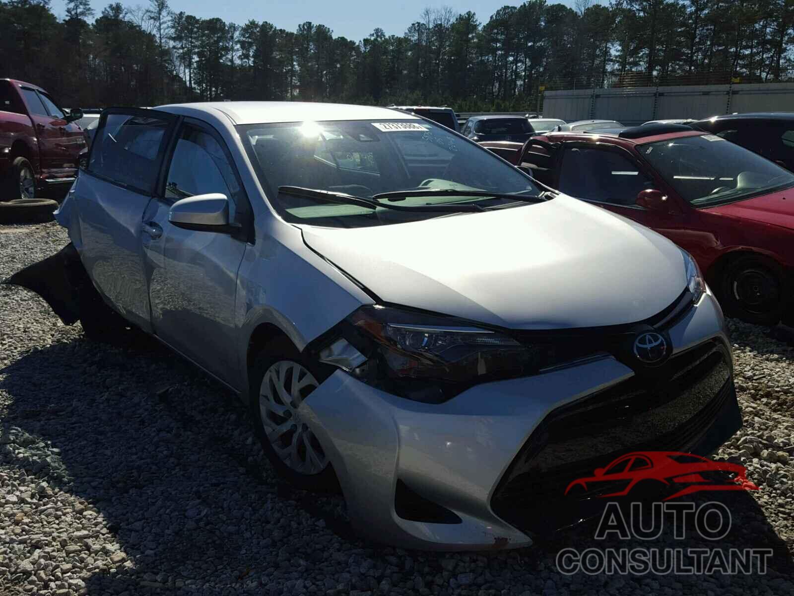 TOYOTA COROLLA 2018 - 5YFBURHE0JP775875