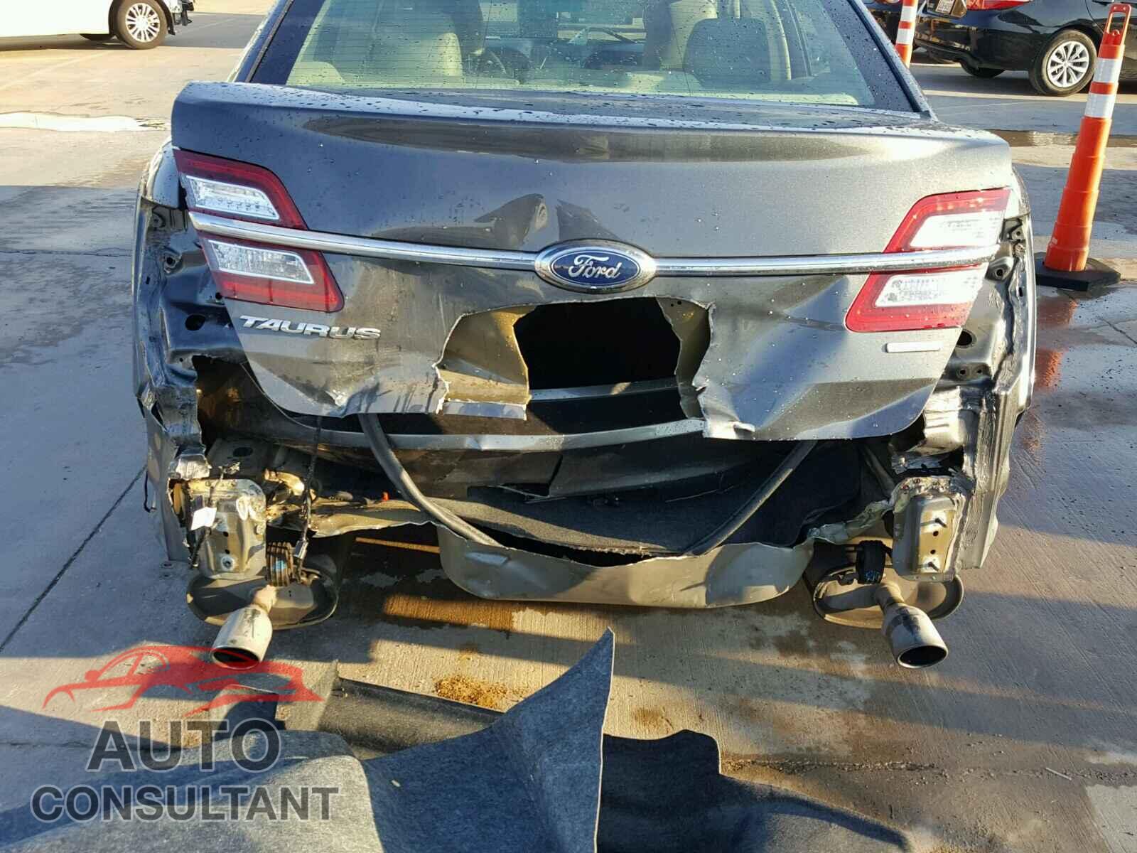 FORD TAURUS 2015 - 1FAHP2D90FG148884