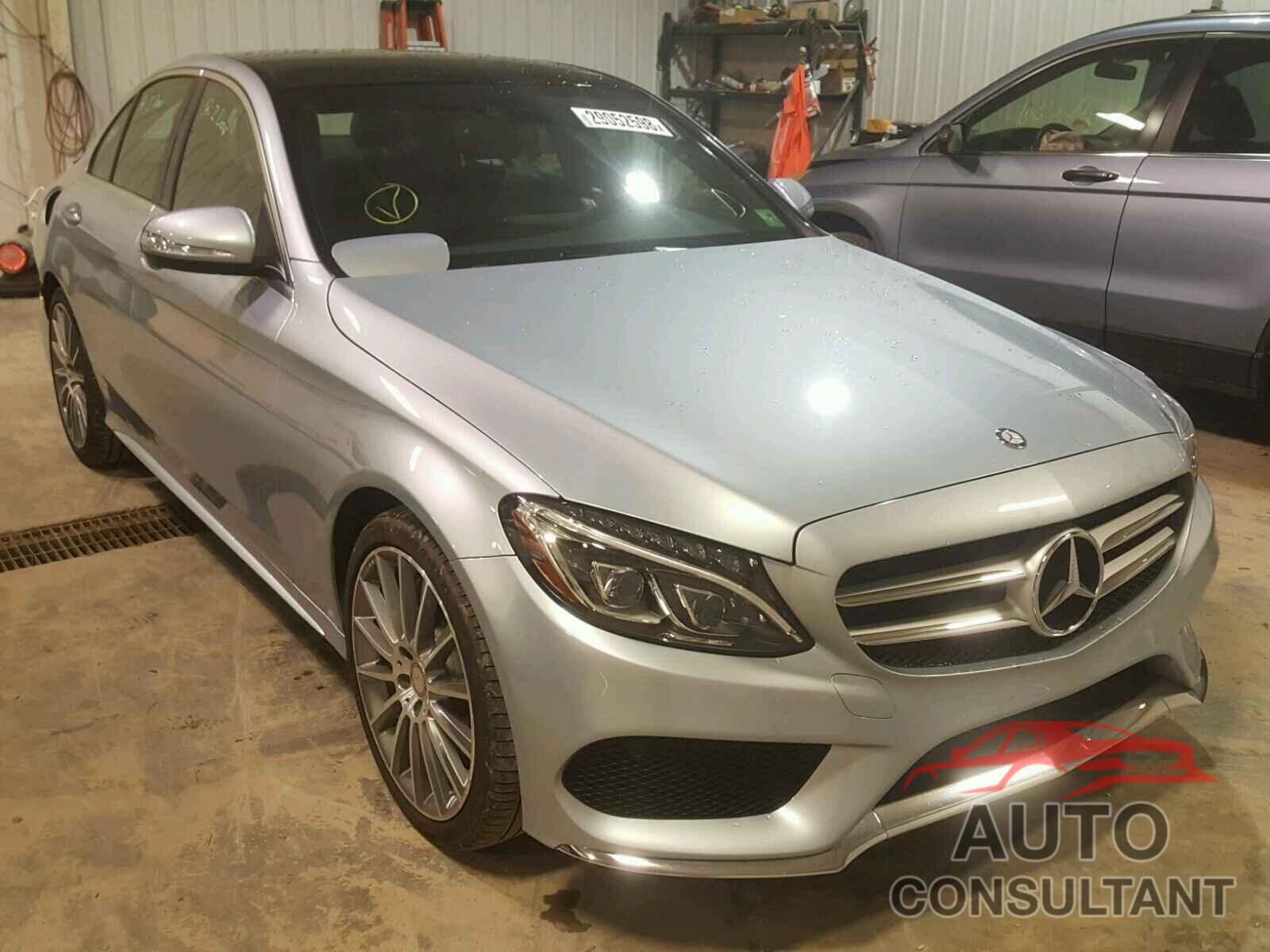 MERCEDES-BENZ C300 2015 - 55SWF4KB0FU049044