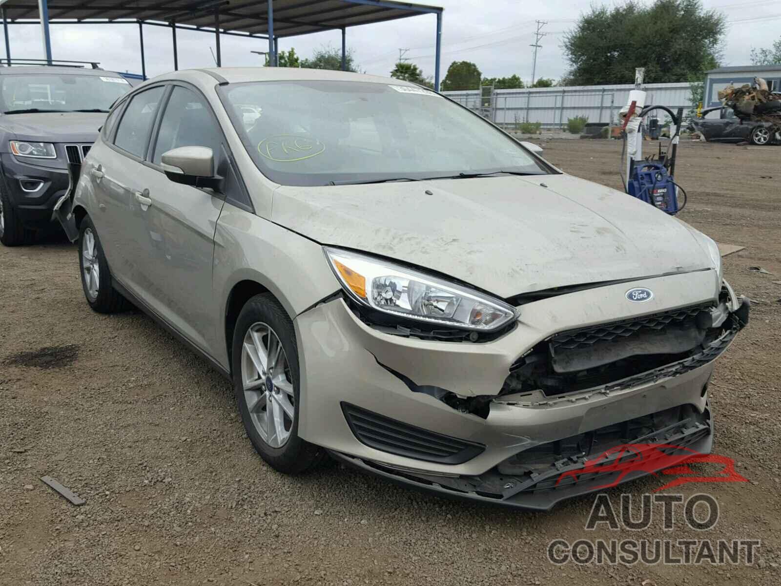 FORD FOCUS 2015 - 1FADP3K28FL231982