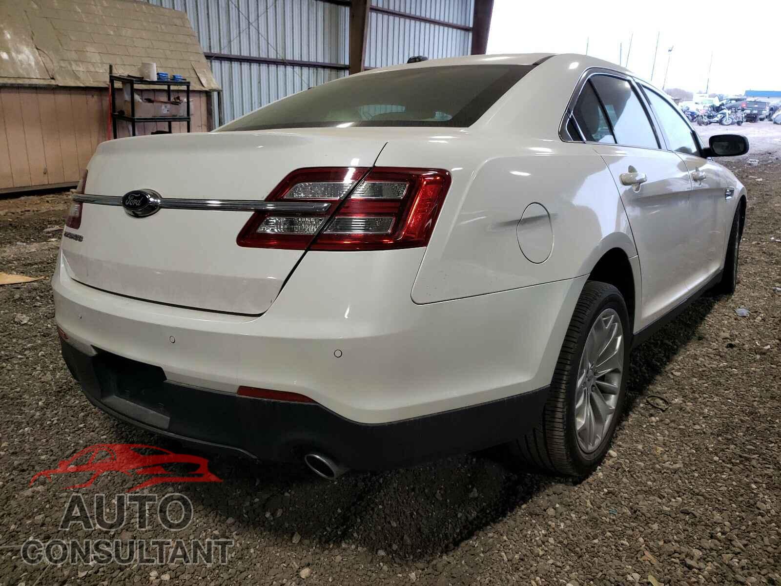 FORD TAURUS 2019 - 1FAHP2F84KG108659