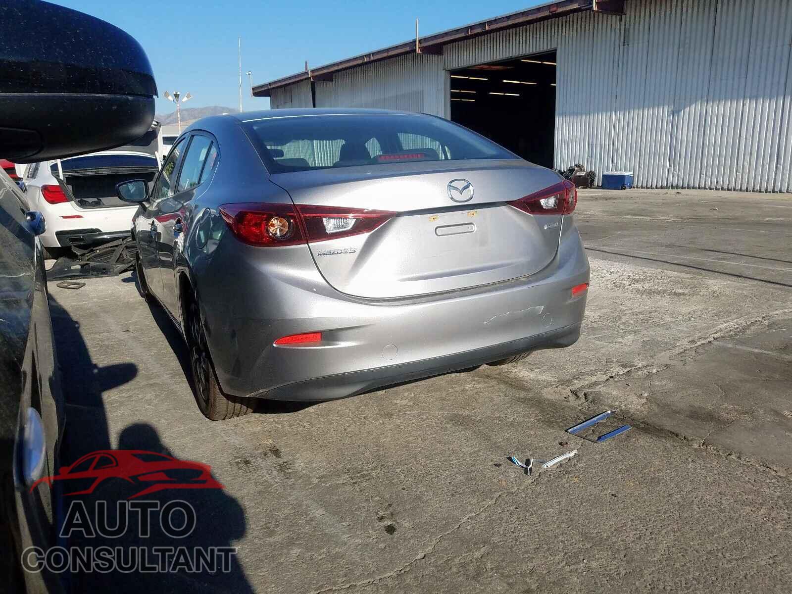 MAZDA 3 2015 - 5TFAX5GN7MX190357