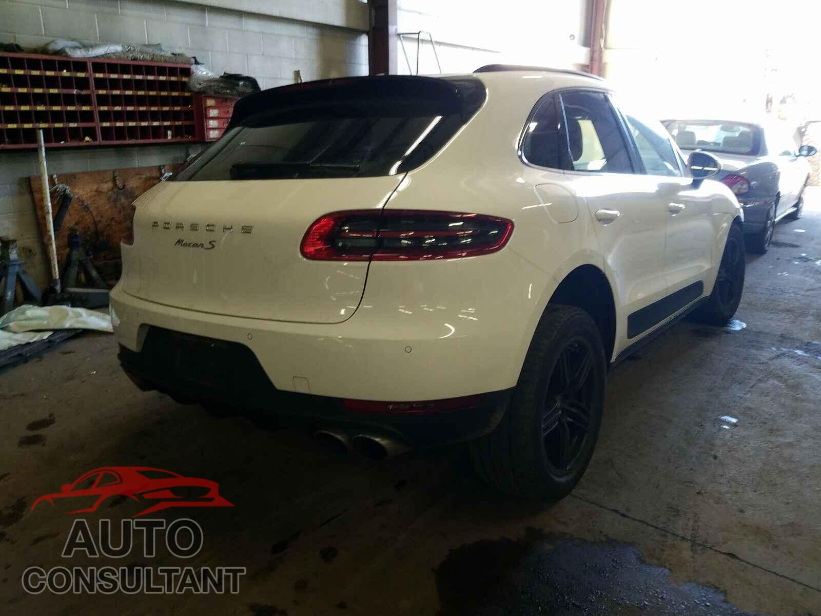 PORSCHE MACAN 2016 - WP1AB2A58GLB40180