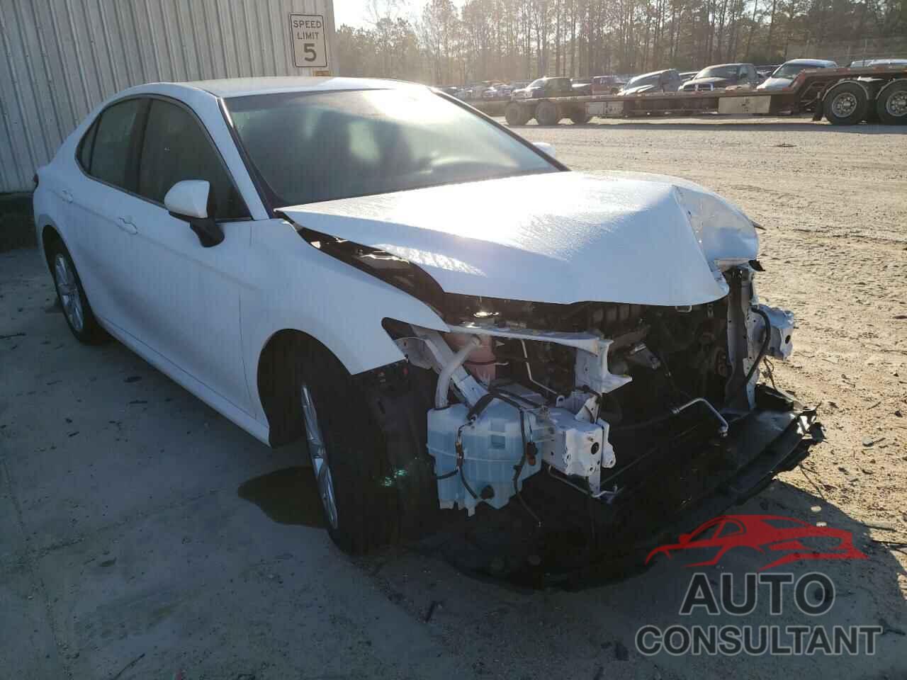 TOYOTA CAMRY 2018 - 4T1B11HKXJU097330