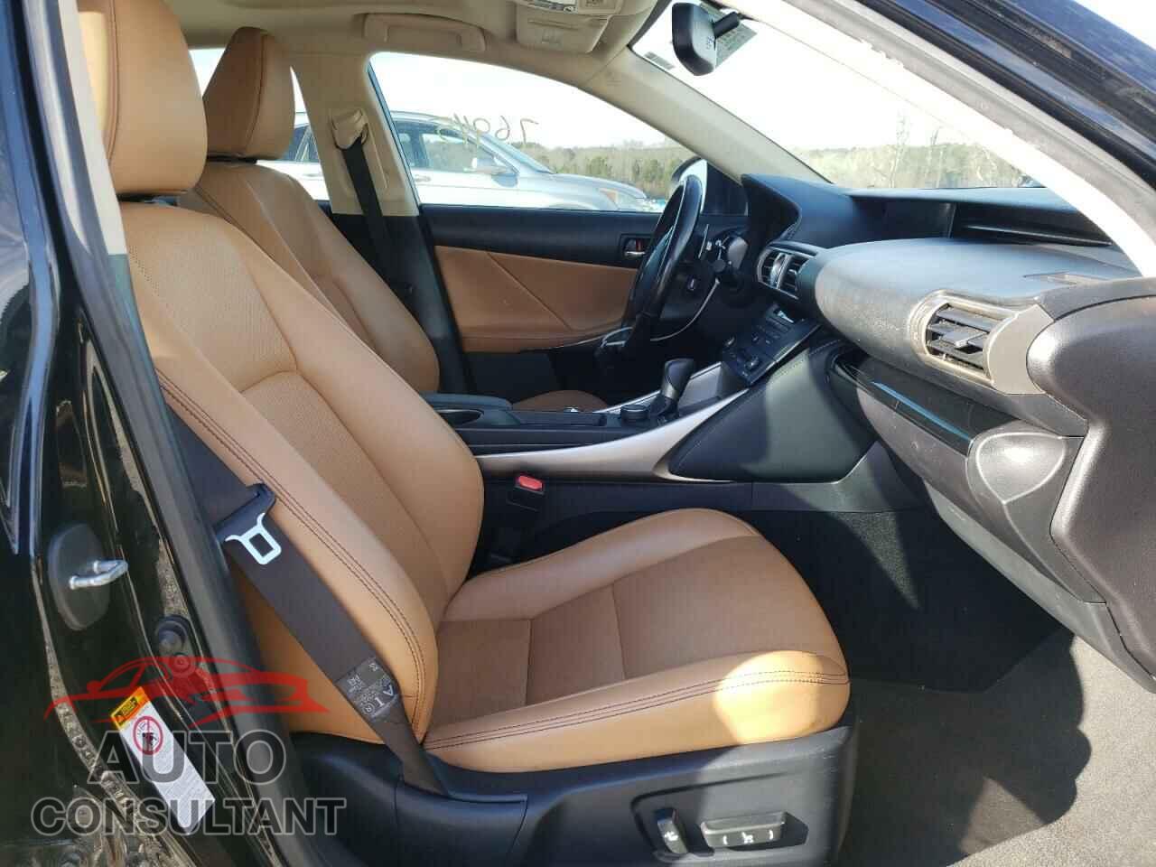 LEXUS IS 2016 - JTHBA1D22G5016106