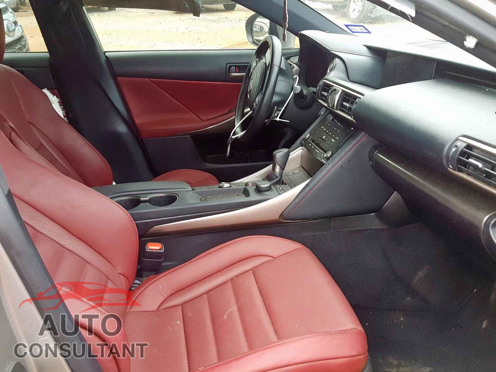 LEXUS IS 2017 - JTHBA1D28H5049838