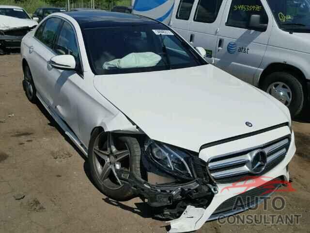 MERCEDES-BENZ E300 2017 - WDDZF4KB4HA046891