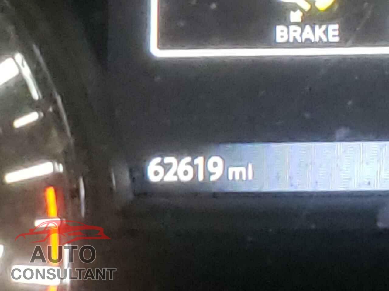 NISSAN PATHFINDER 2017 - 5N1DR2MN4HC673372