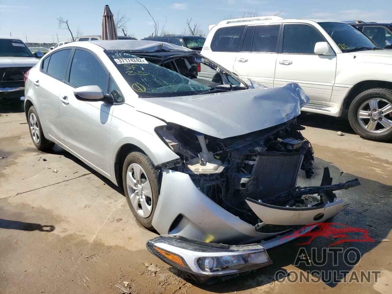 KIA FORTE 2017 - 3KPFK4A7XHE014627