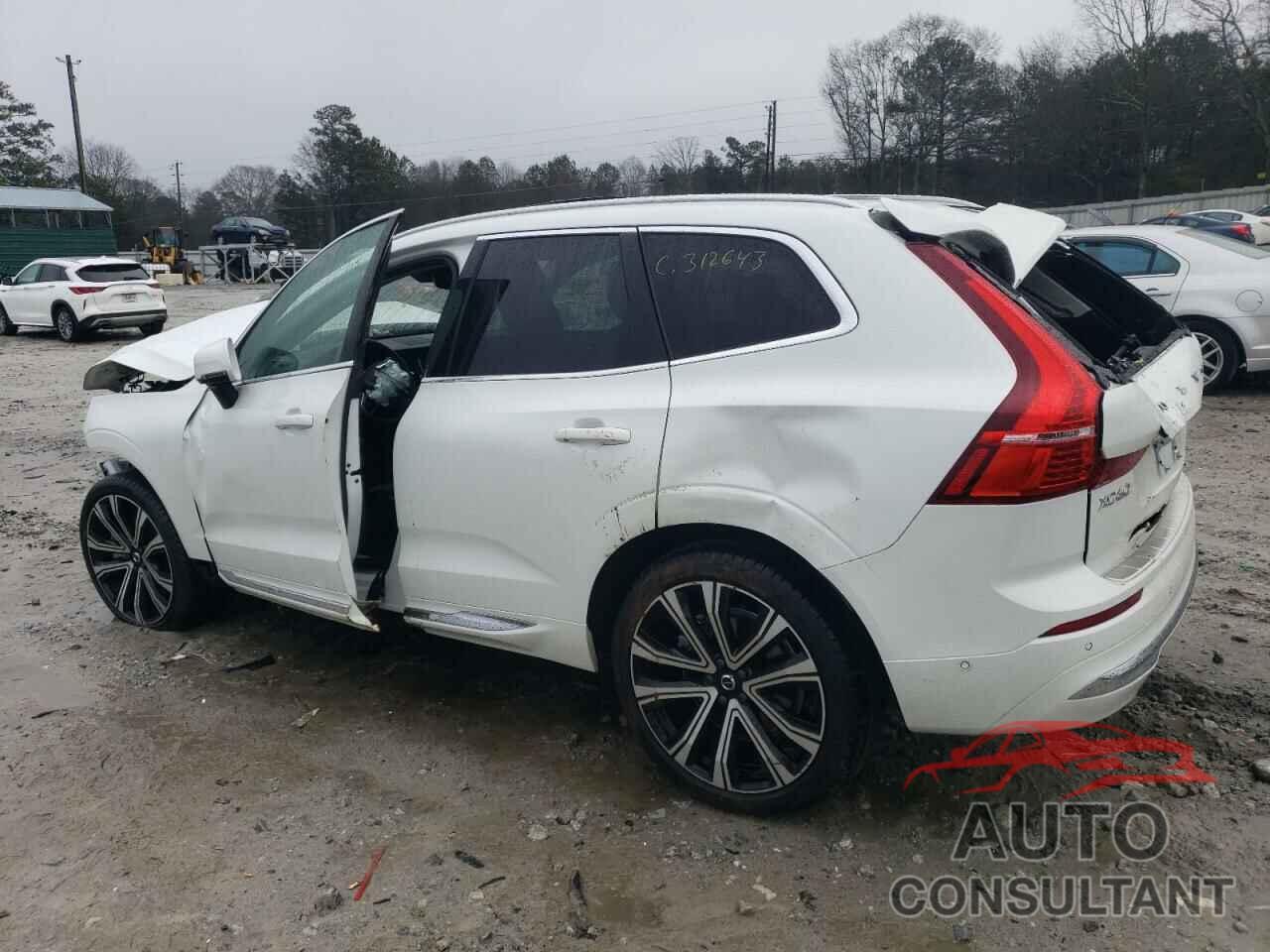 VOLVO XC60 ULTIM 2023 - YV4062RA0P1364622