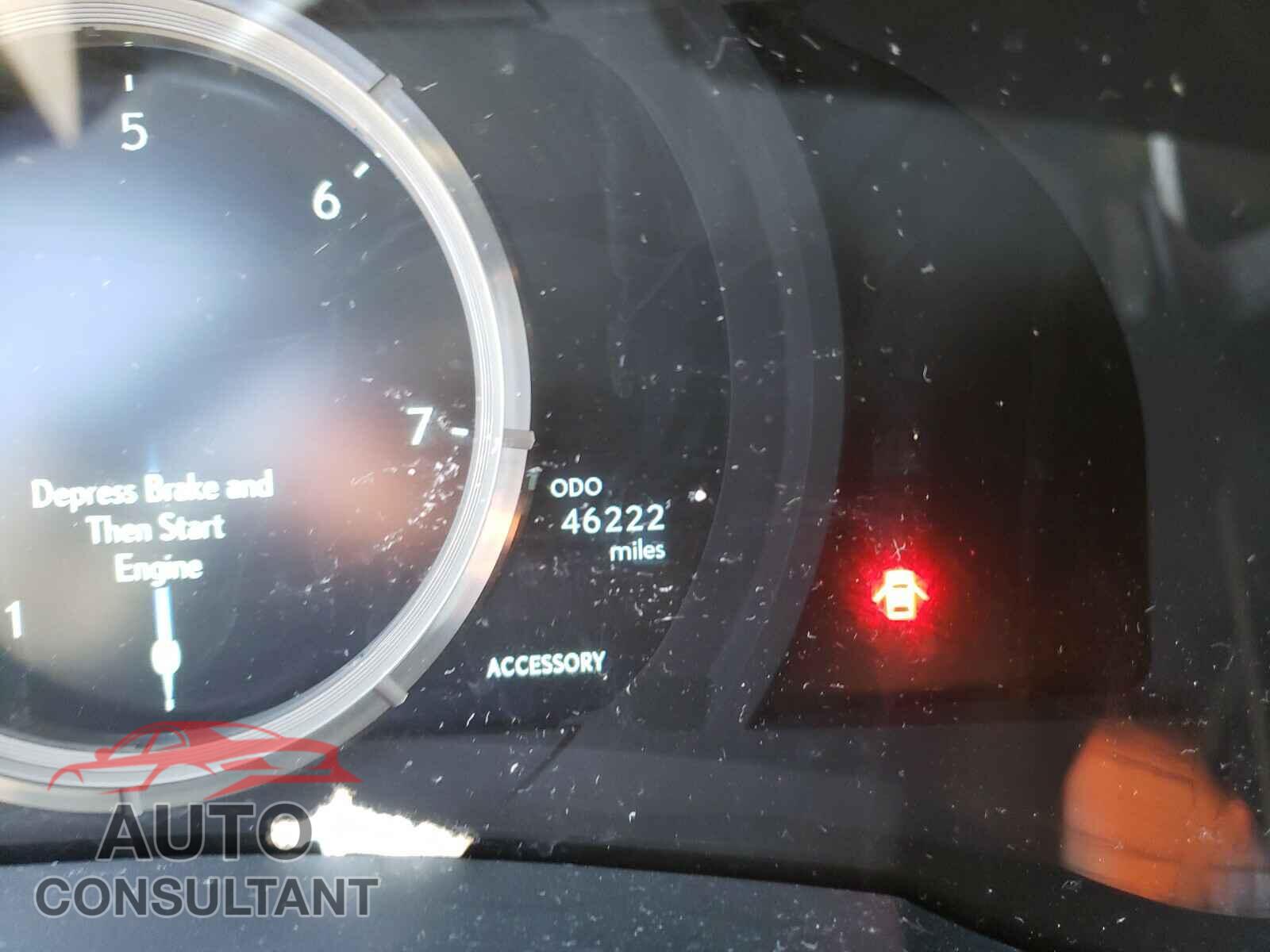 LEXUS IS 2017 - JTHCE1D21H5013496