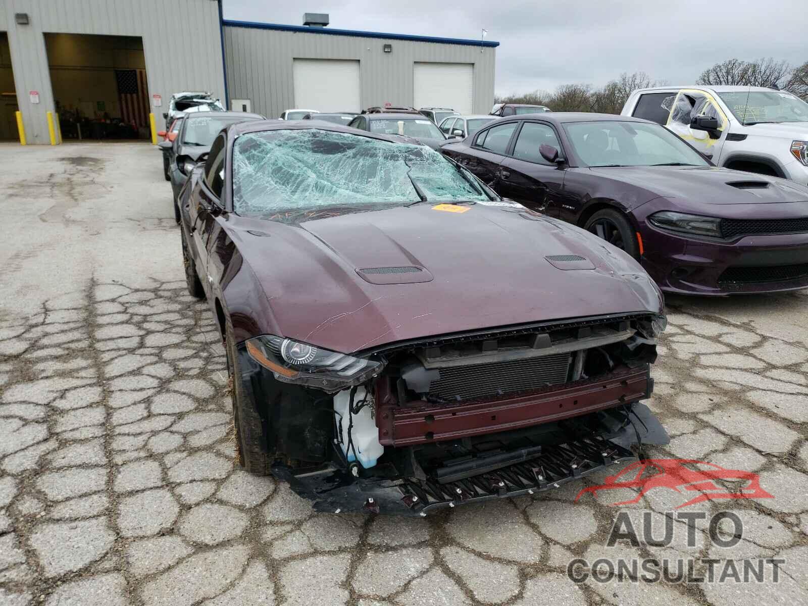 FORD MUSTANG 2018 - 1FA6P8CF7J5132185