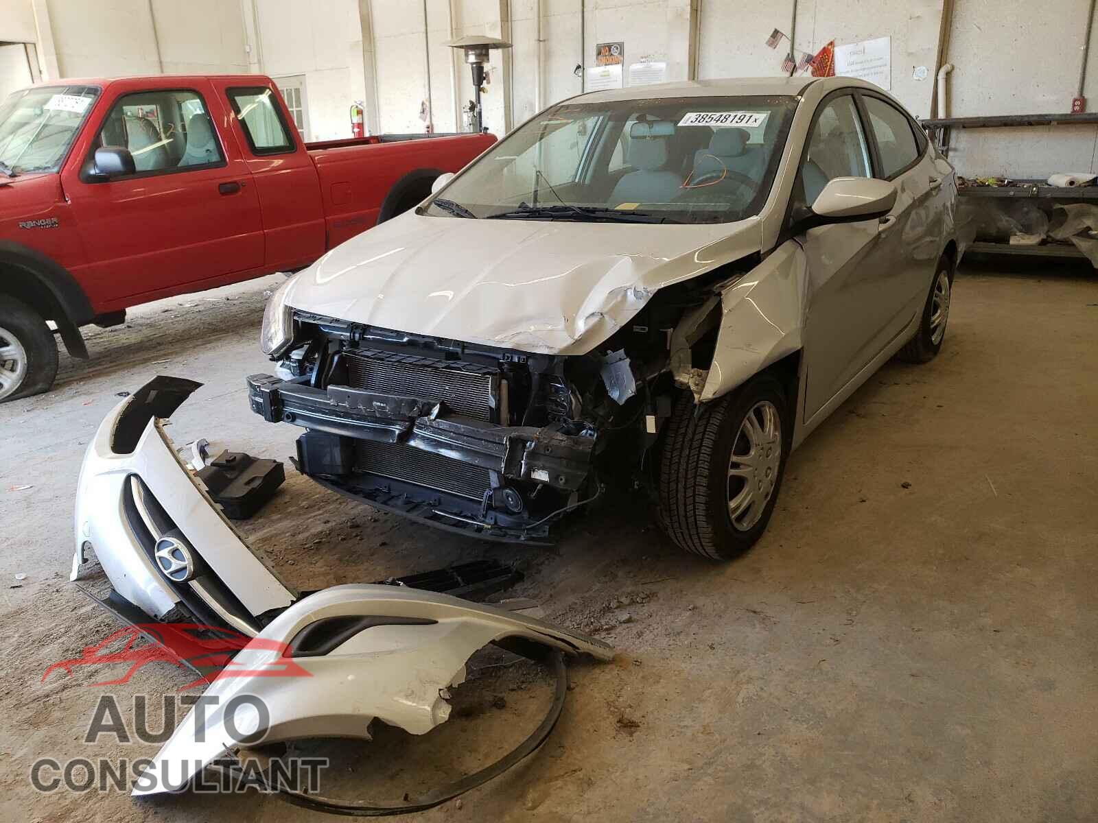 HYUNDAI ACCENT 2016 - KMHCT4AE2GU007262