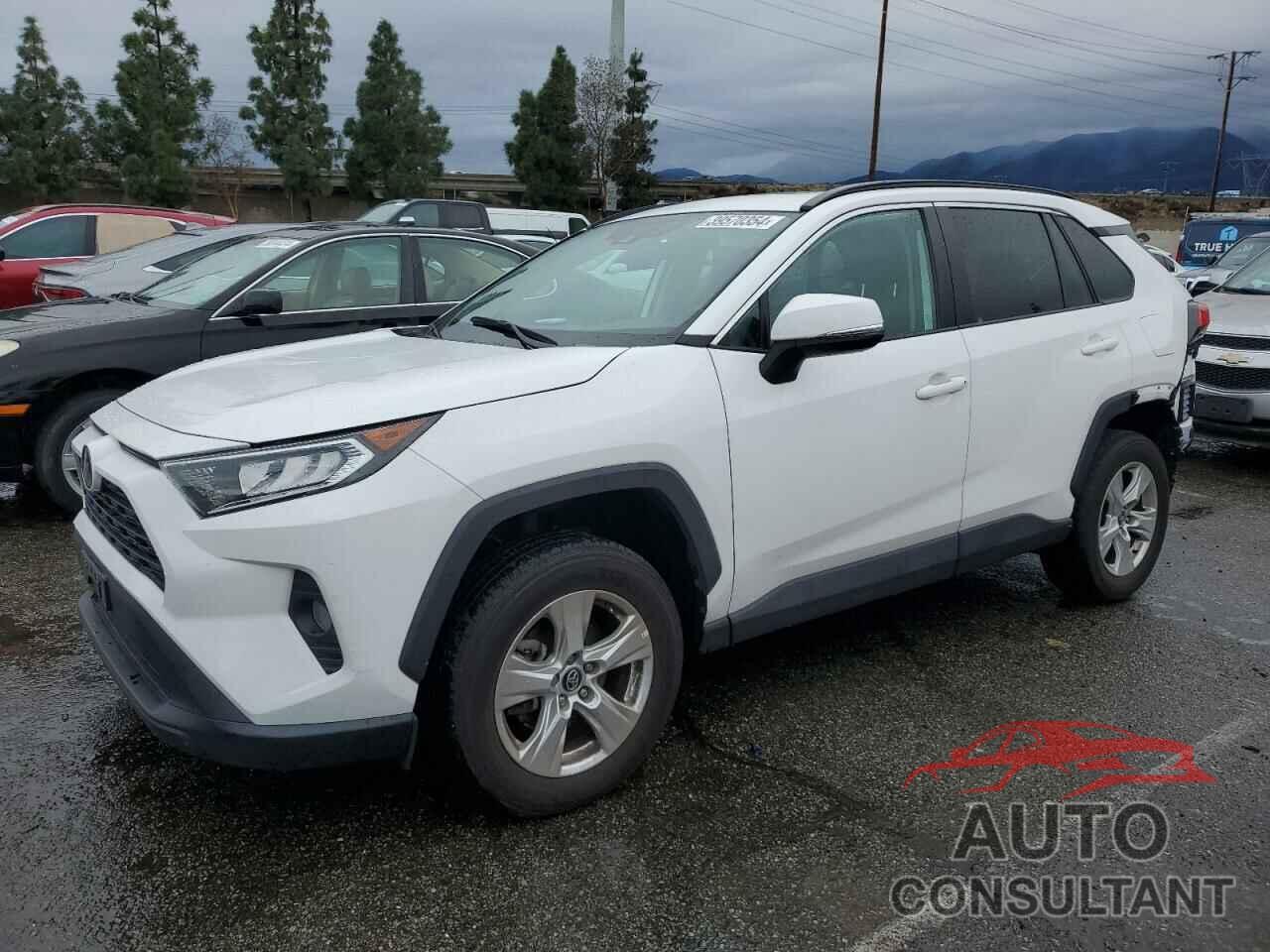 TOYOTA RAV4 2021 - 2T3W1RFV0MC099307