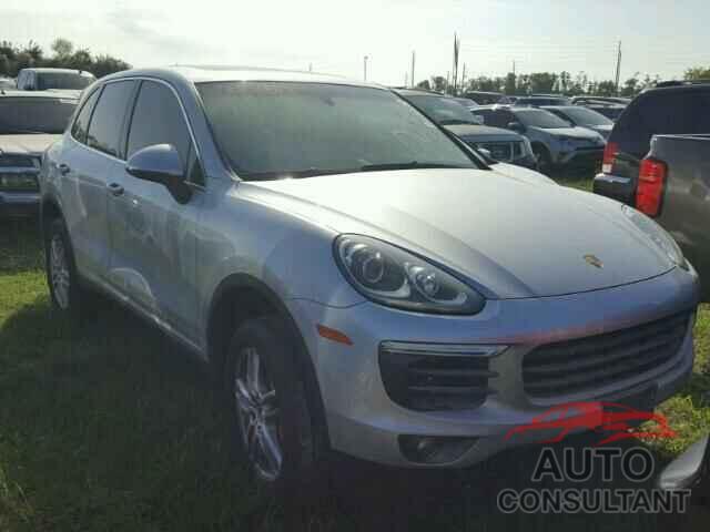 PORSCHE CAYENNE 2016 - WP1AB2A27GLA92385