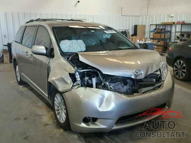 TOYOTA SIENNA 2015 - 5TDYK3DC6FS679958