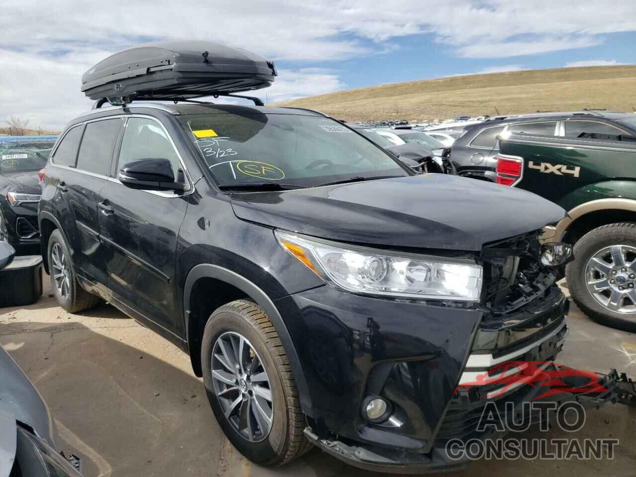TOYOTA HIGHLANDER 2018 - 5TDJZRFHXJS859364