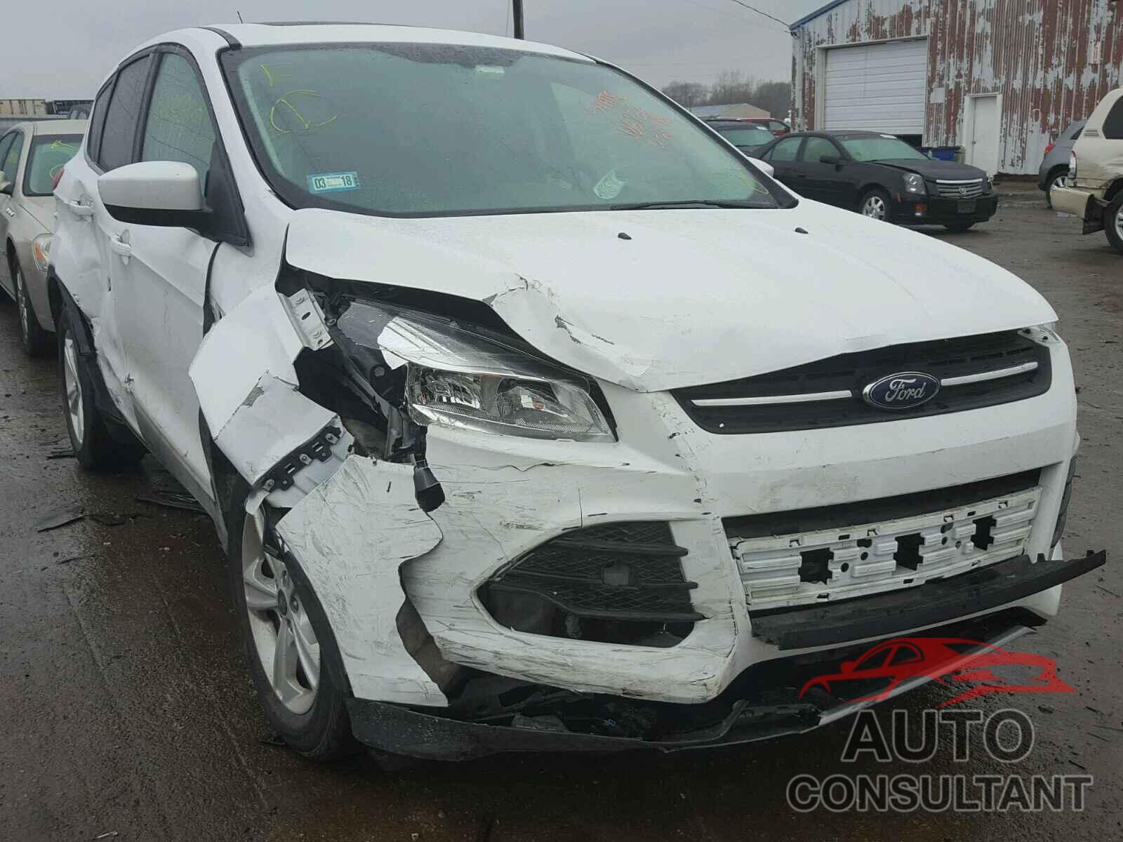 FORD ESCAPE 2015 - 1FMCU9GX7FUA16671