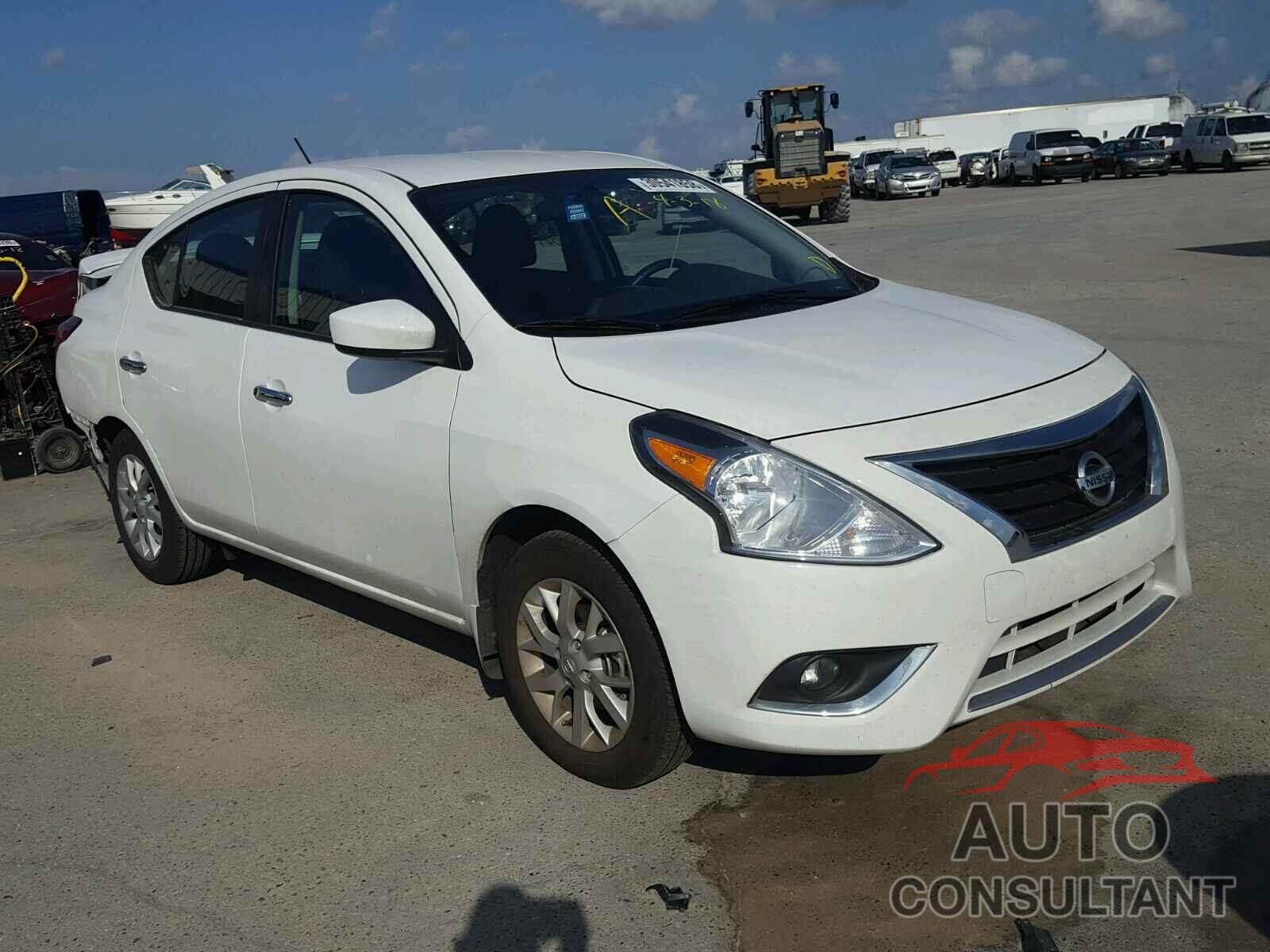 NISSAN VERSA 2017 - 3N1CN7AP3HL831187