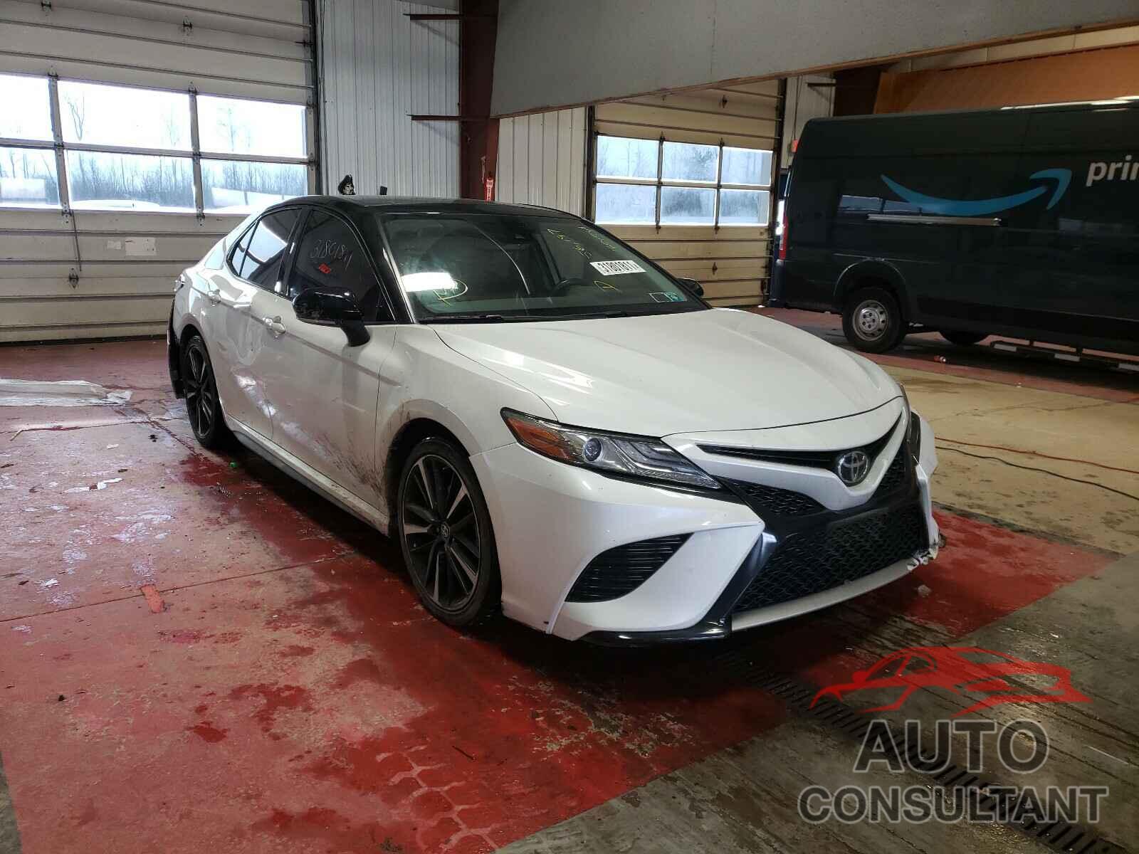 TOYOTA CAMRY 2019 - 4T1B61HK0KU169154