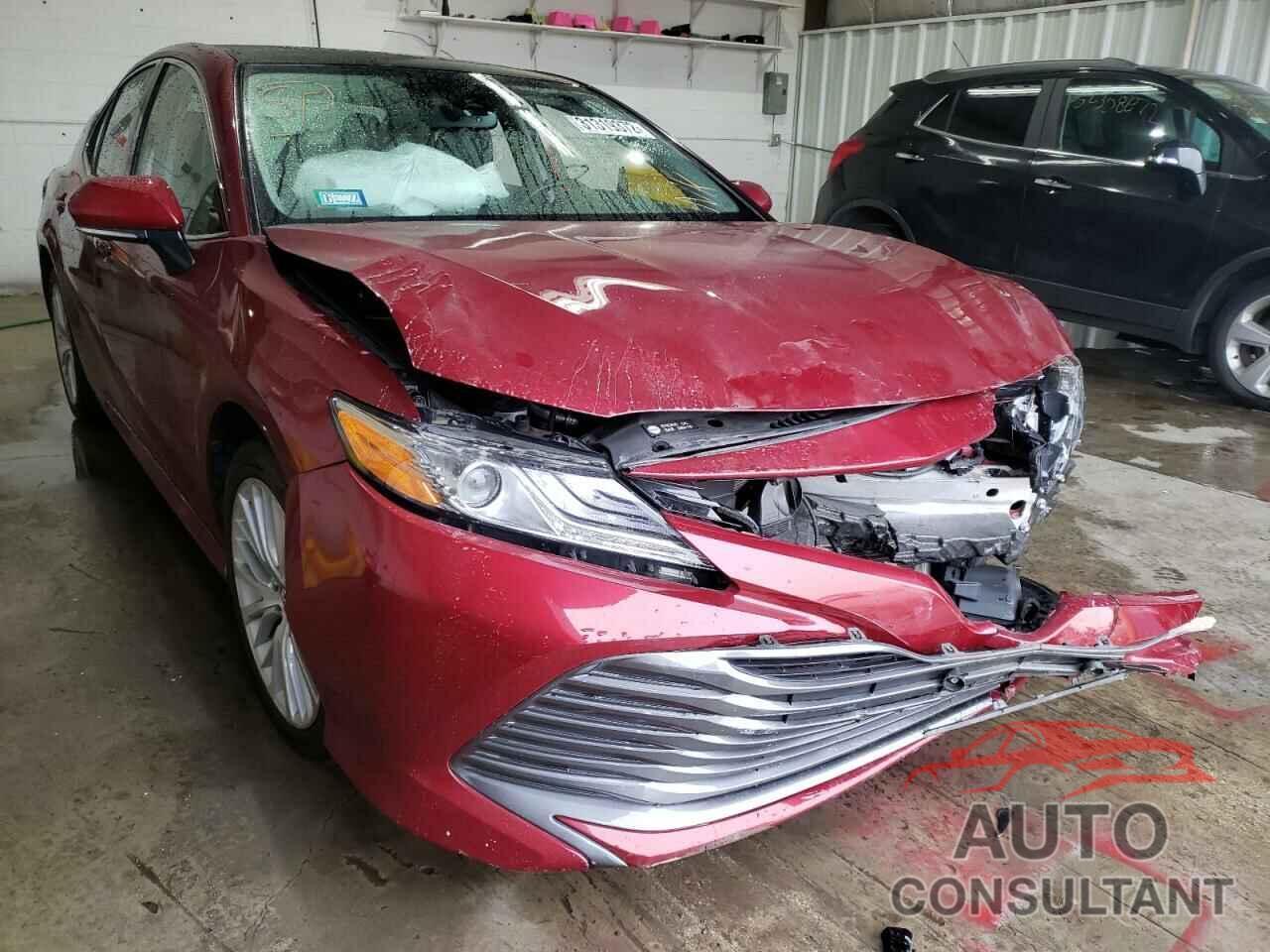 TOYOTA CAMRY 2020 - 4T1F11AKXLU885605