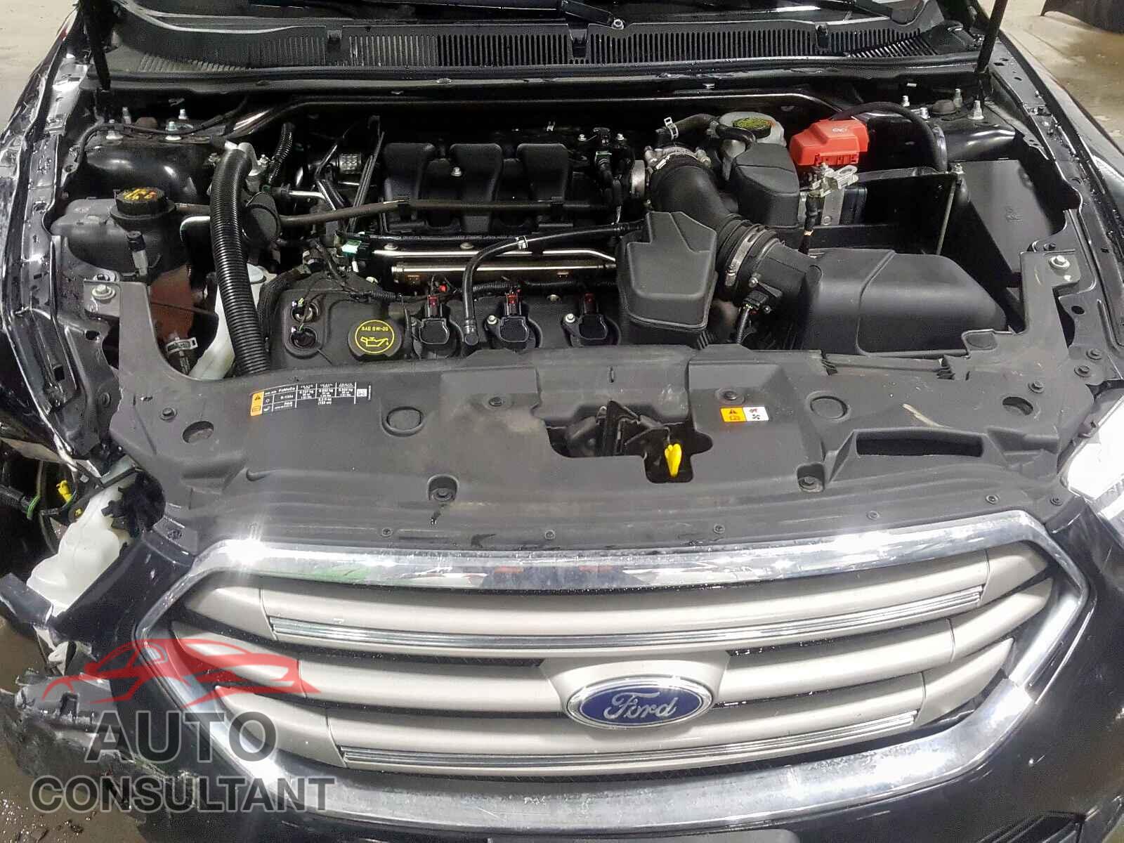 FORD TAURUS 2015 - SADCK2FX7JA257809